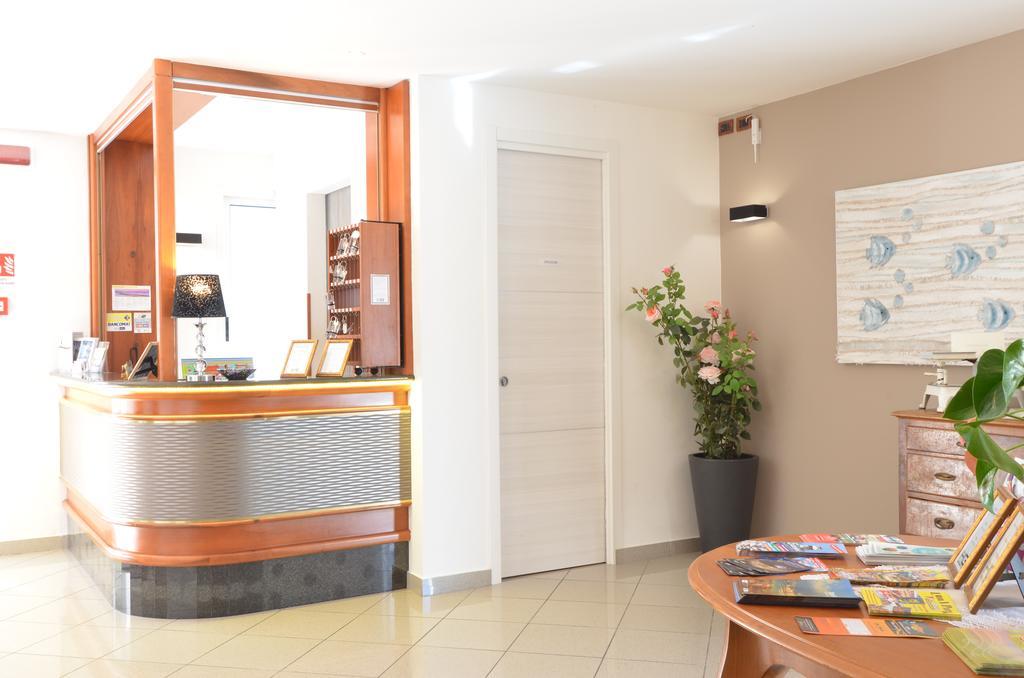 Hotel Gambrinus Lignano Sabbiadoro Zewnętrze zdjęcie
