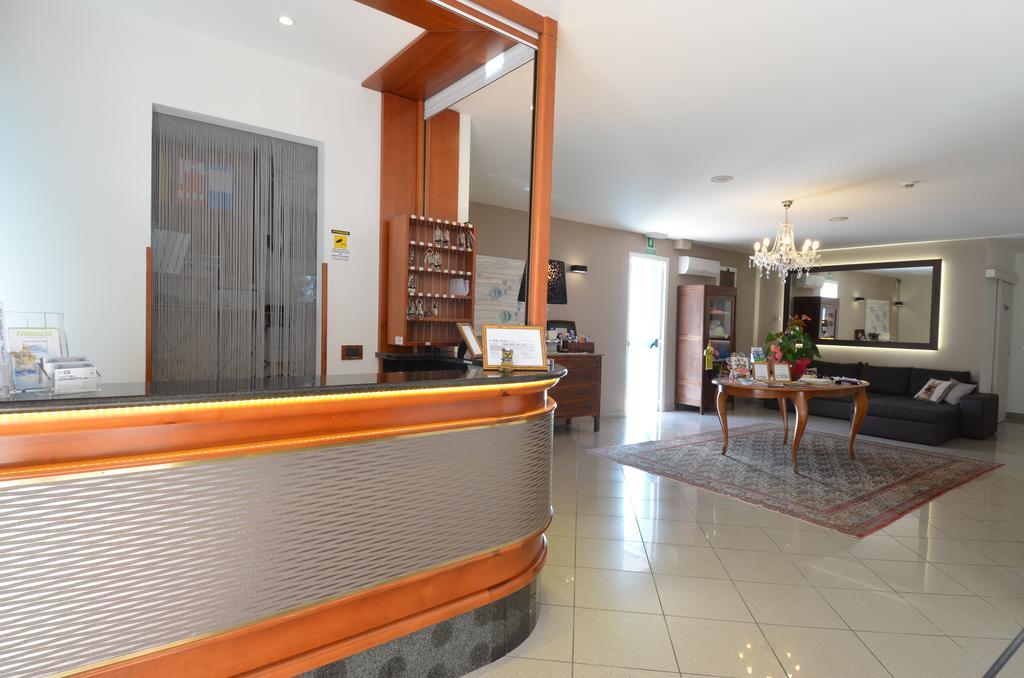 Hotel Gambrinus Lignano Sabbiadoro Zewnętrze zdjęcie
