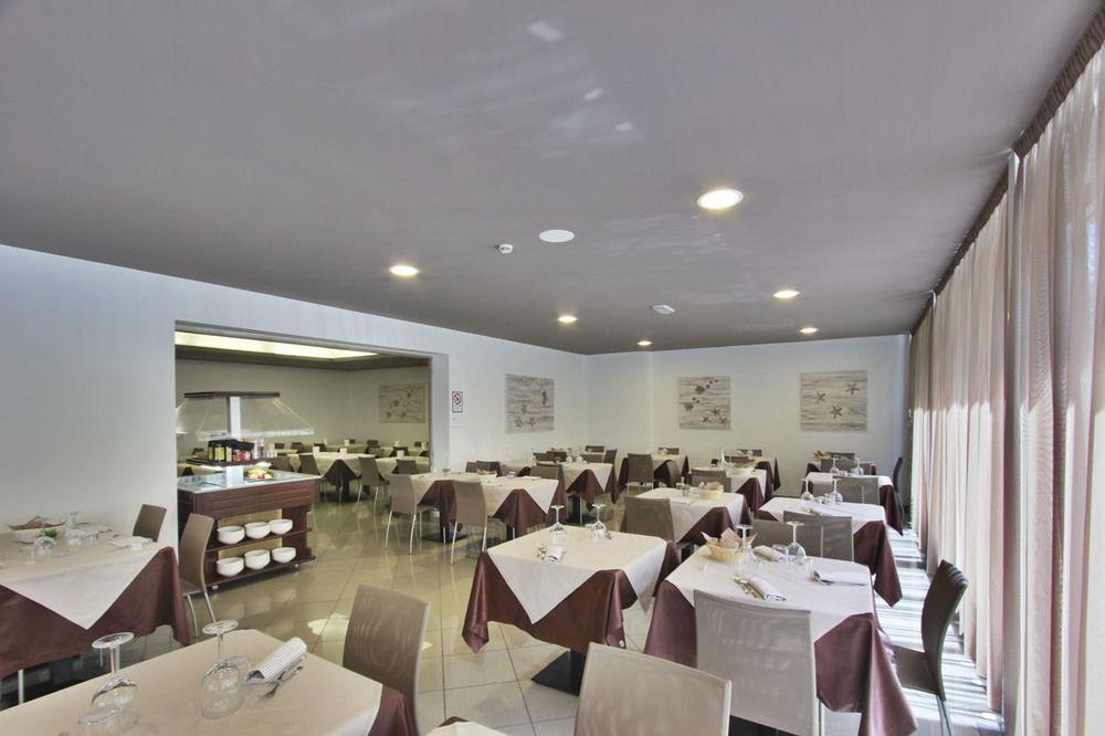 Hotel Gambrinus Lignano Sabbiadoro Zewnętrze zdjęcie