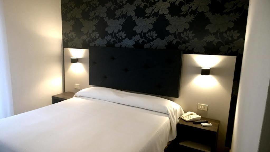 Hotel Gambrinus Lignano Sabbiadoro Zewnętrze zdjęcie